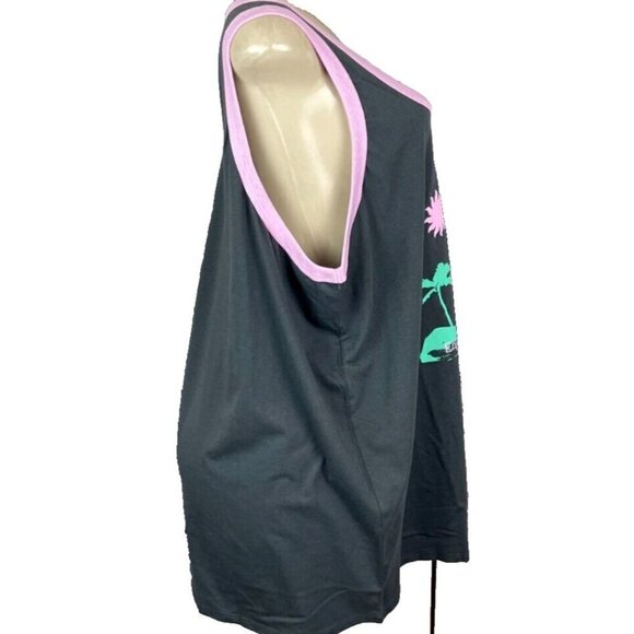 Coca-Cola Torrid Plus 5 Gray Logo Pink Flamingo Enjoy Coke Graphic Tank Top - Picture 4 of 6